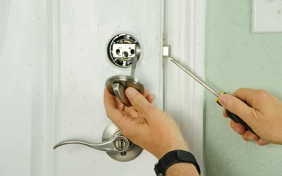 comment ouvrir une serrure de porte Marseille 10